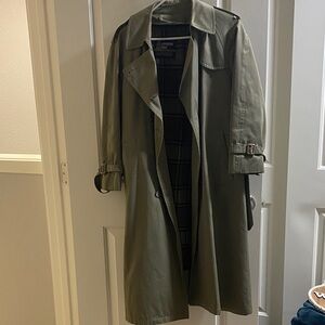 Vintage London Fog Olive Trench Coat , double breasted